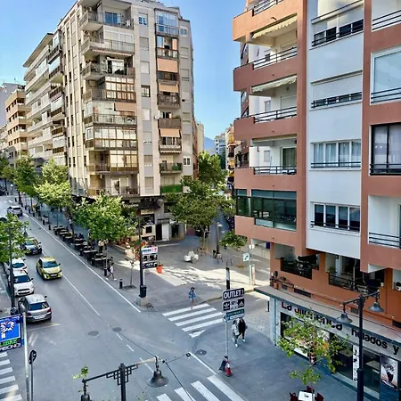 Escapada Perfecta En Centro De Y 1a Linea De Playa Apartamento *